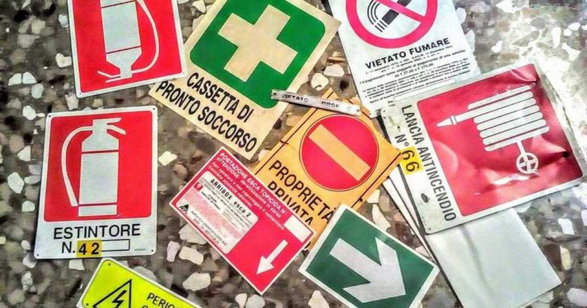 Adelfia, due ragazzi rubano e collezionano cartelli segnaletici: �Reato eccitante�